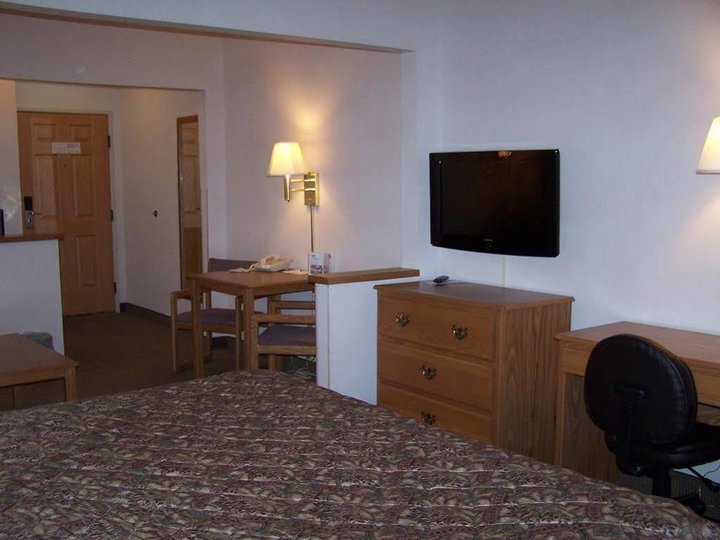 Everspring Suites بسمارك المظهر الخارجي الصورة